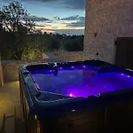 Olive Terrace 3*